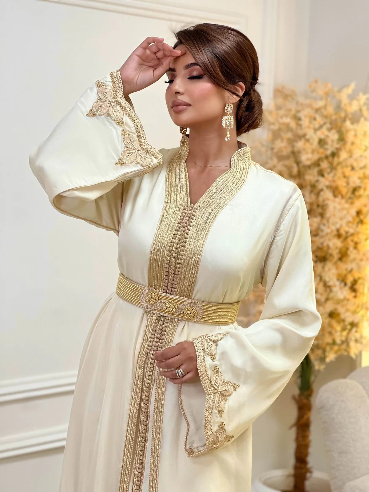 Samira Beige Takchita – Robe marocaine deux pièces