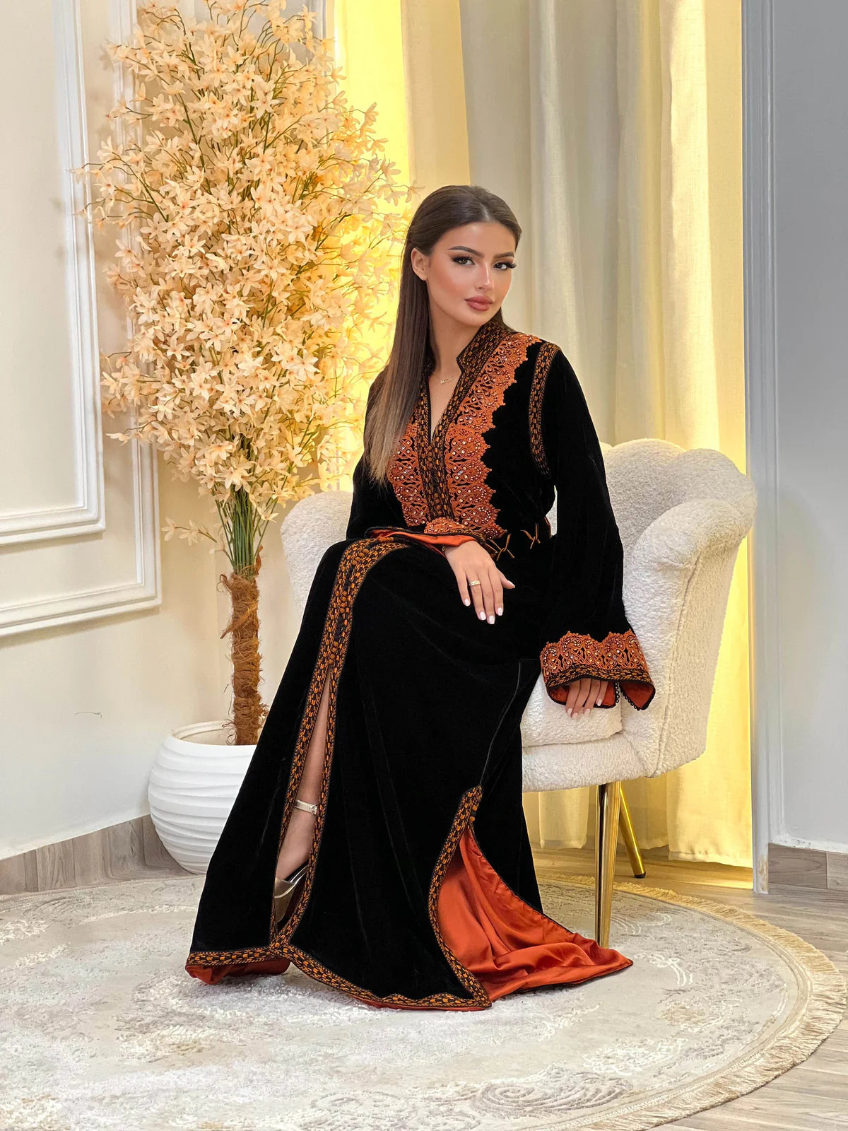 Kinda Noir Kaftan – Robe marocaine artisanale