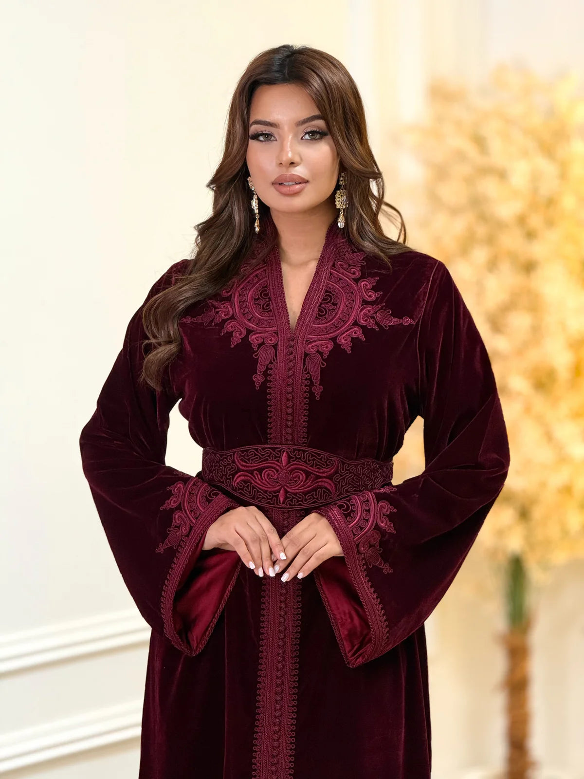 Insaf Bordeaux Kaftan – Robe marocaine artisanale – vue produit 9