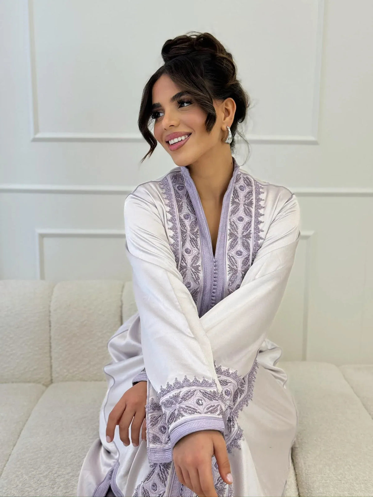 Saida Gris Kaftan – Robe marocaine artisanale – vue produit 3
