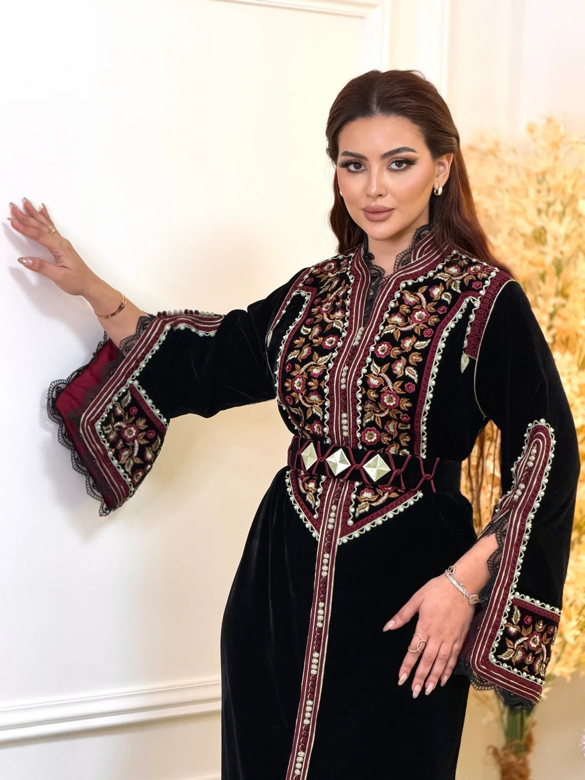 Rajwa Noir Kaftan – Robe marocaine artisanale – vue produit 6