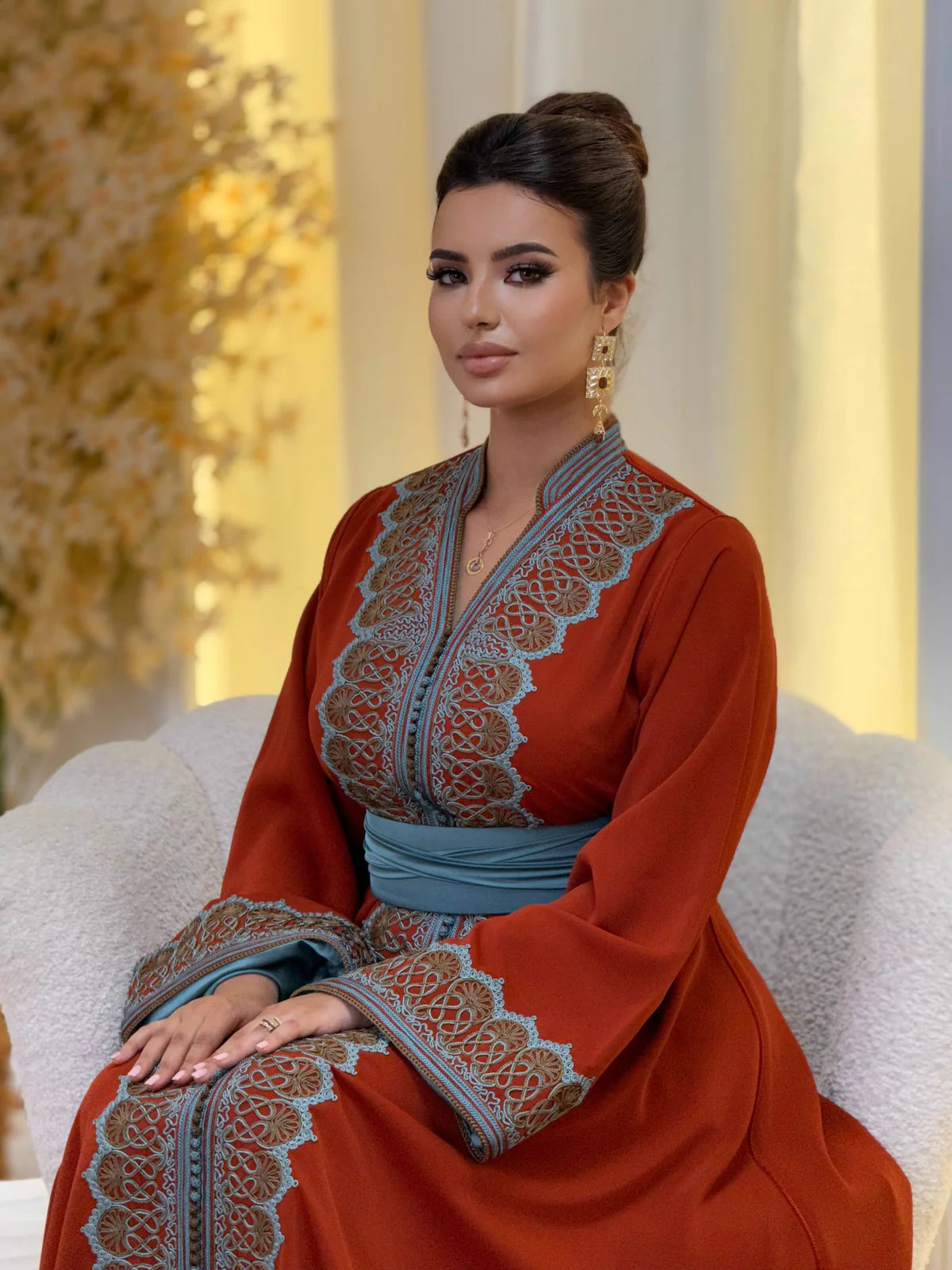 Rawia Rouge Kaftan – Robe marocaine artisanale – vue produit 9
