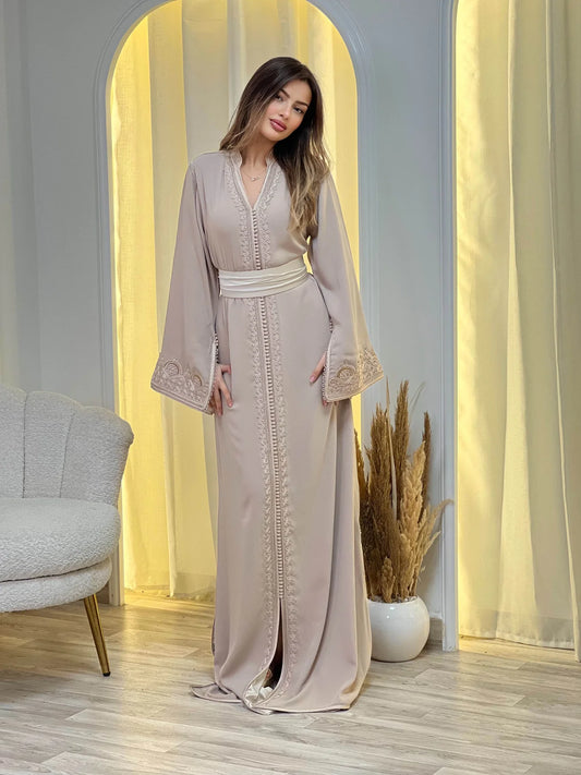Sajida Beige Kaftan – Robe marocaine artisanale – vue produit 2