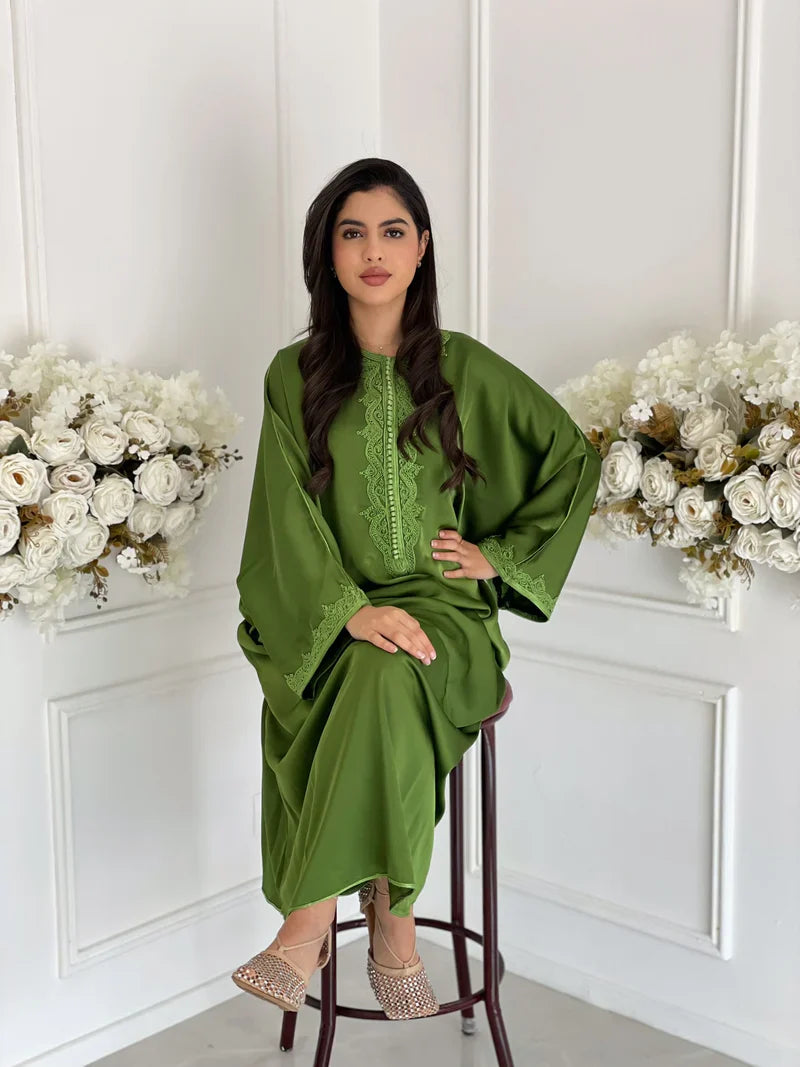 Siham Vert Abaya – Robe marocaine élégante d'intérieur