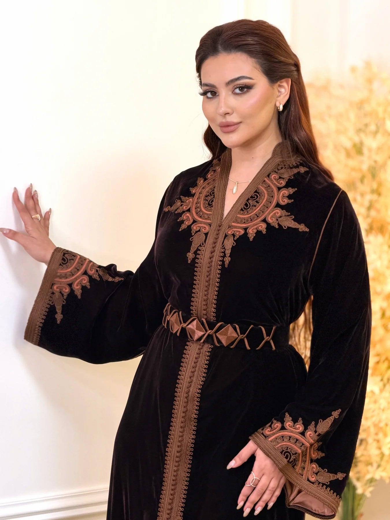 Ayla Noir Kaftan – Robe marocaine artisanale