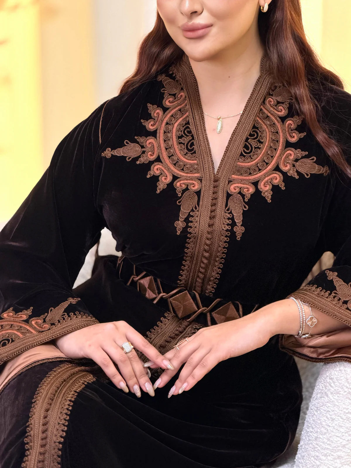 Ayla Noir Kaftan – Robe marocaine artisanale