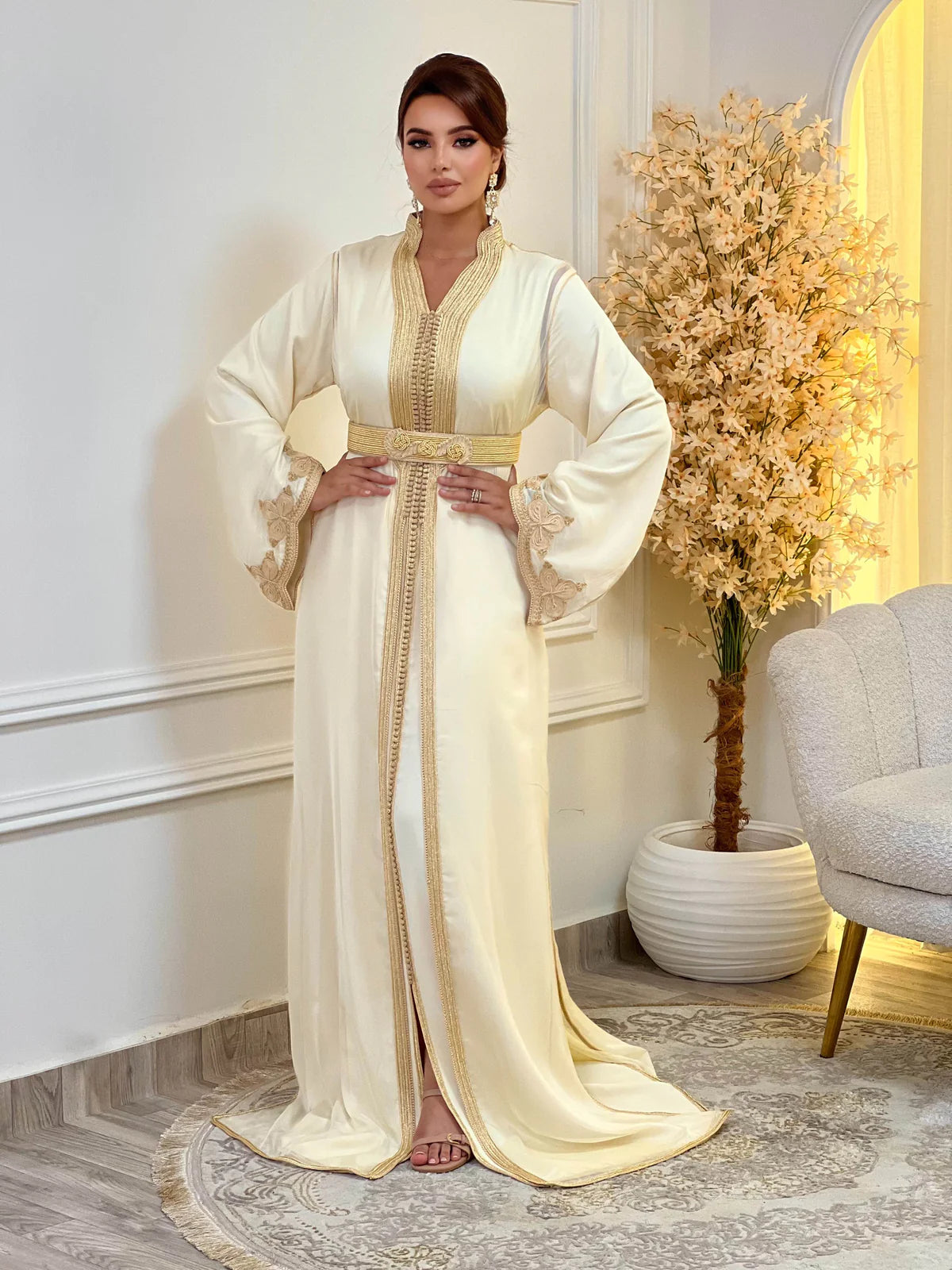 Samira Beige Takchita – Robe marocaine deux pièces