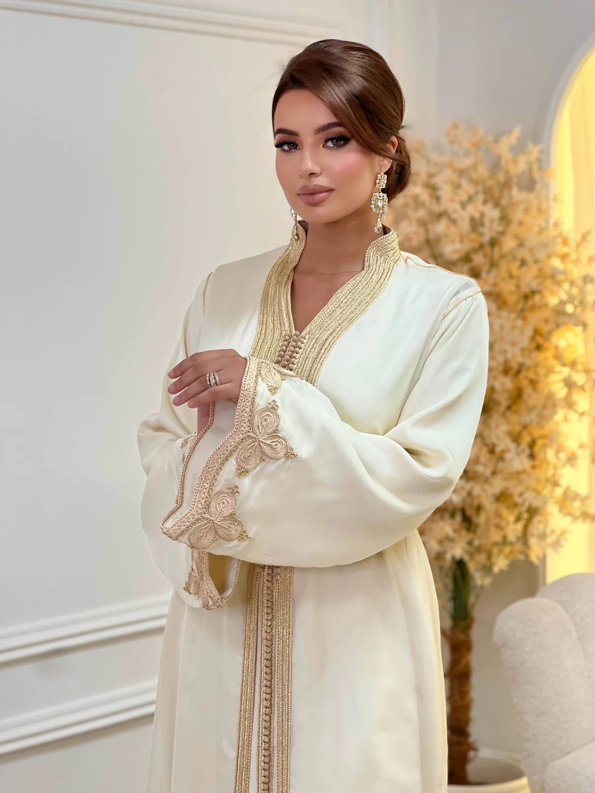 Samira Beige Takchita – Robe marocaine deux pièces