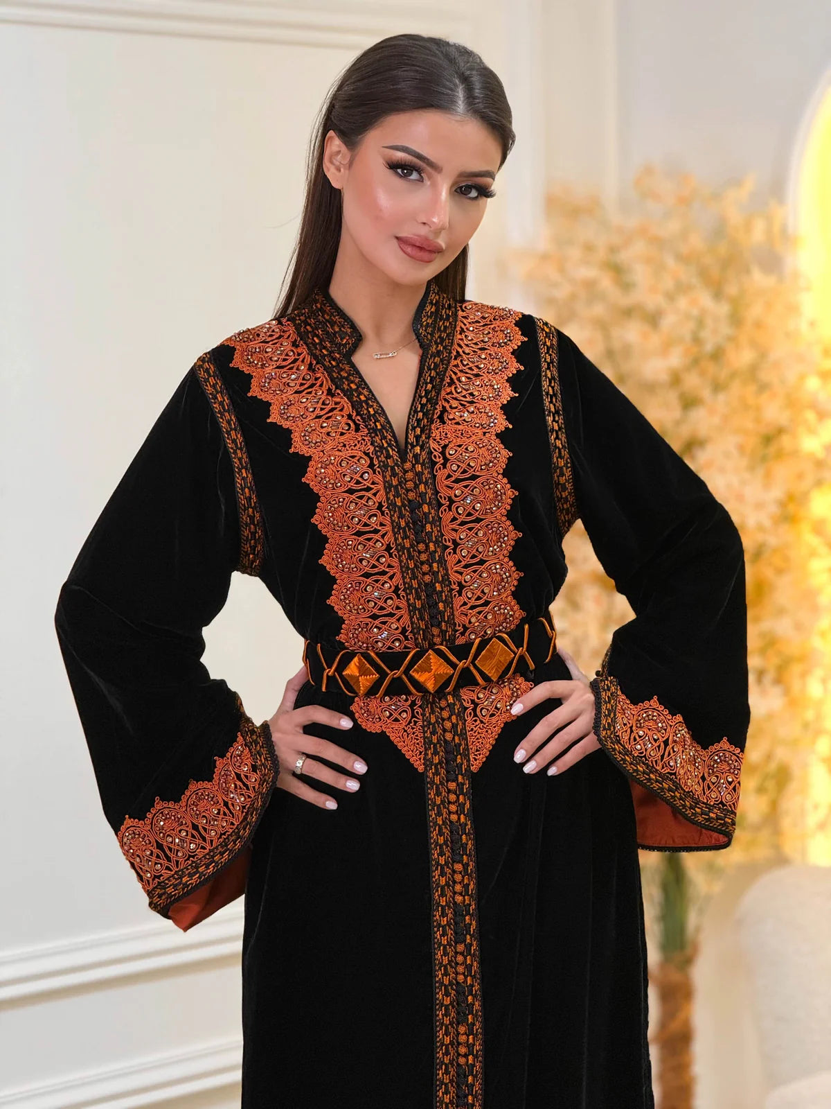 Kinda Noir Kaftan – Robe marocaine artisanale