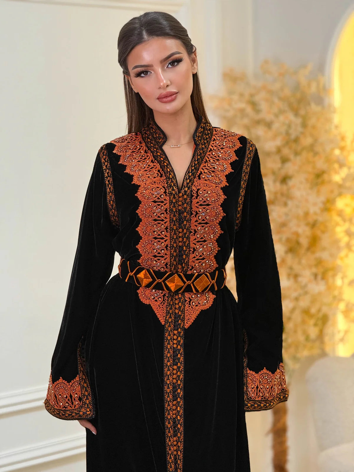 Kinda Noir Kaftan – Robe marocaine artisanale