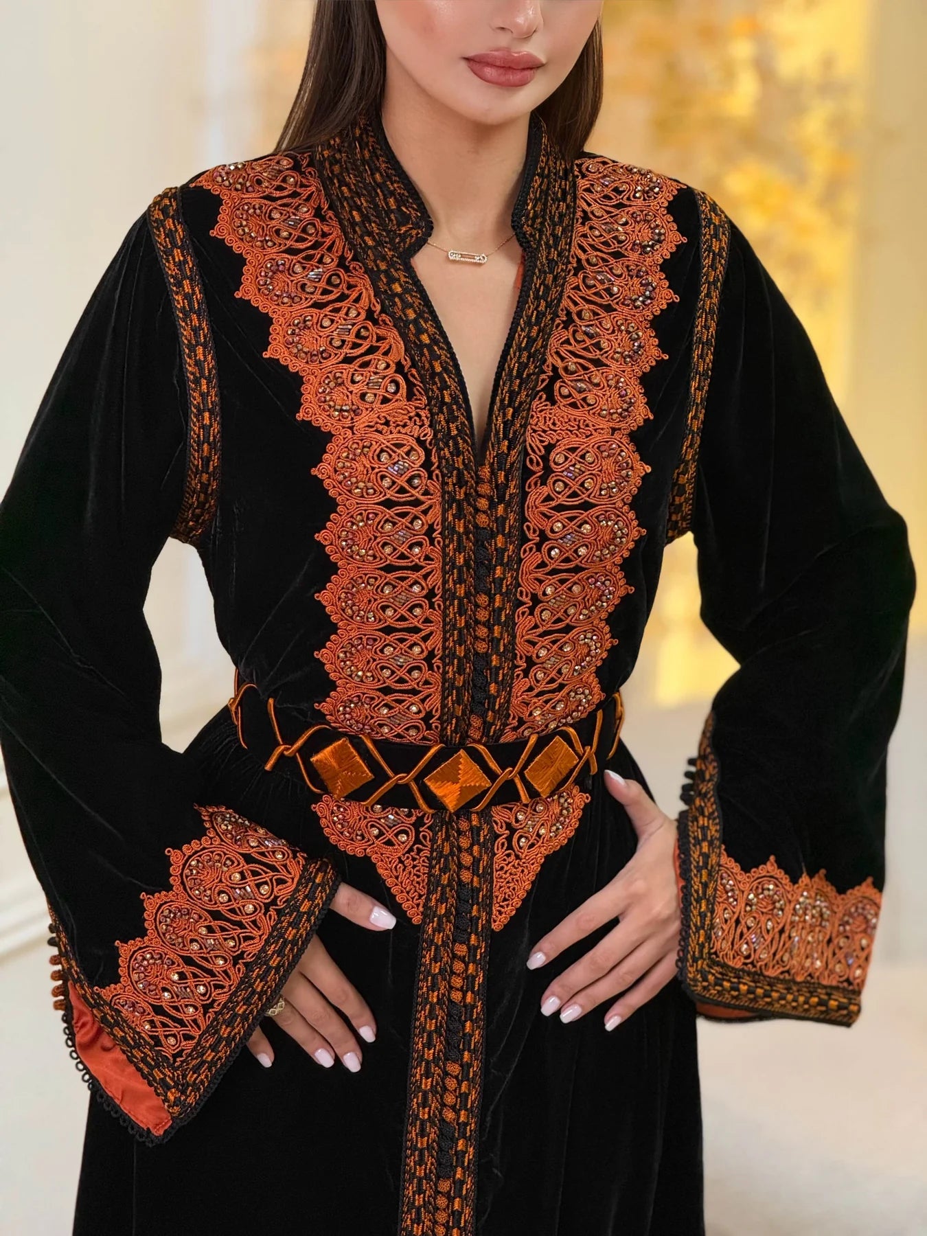 Kinda Noir Kaftan – Robe marocaine artisanale