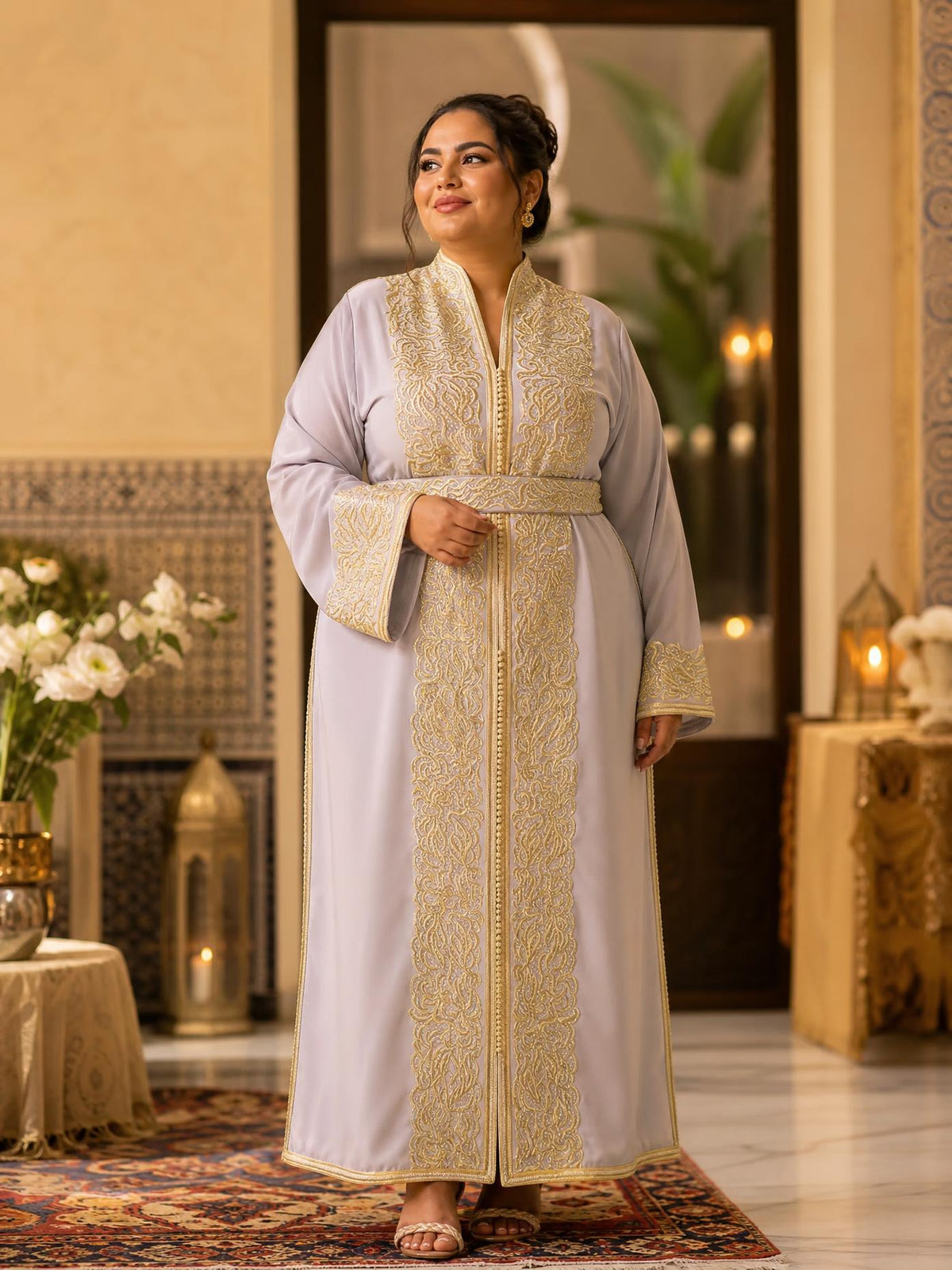 Chirine Blanc Kaftan – Robe marocaine artisanale \u2014 plus-size model