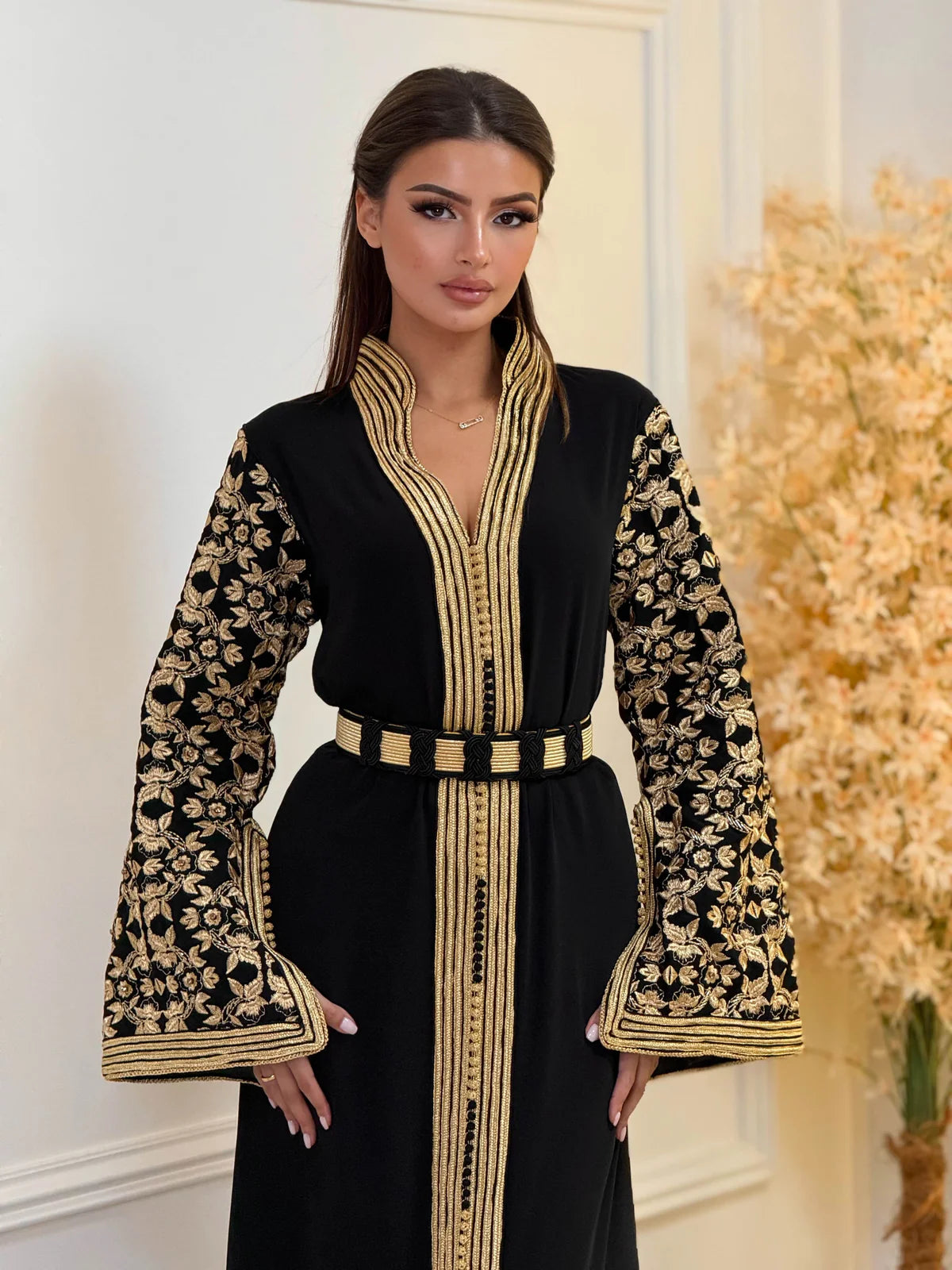Fajr Noir Kaftan – Robe marocaine artisanale – vue produit 4