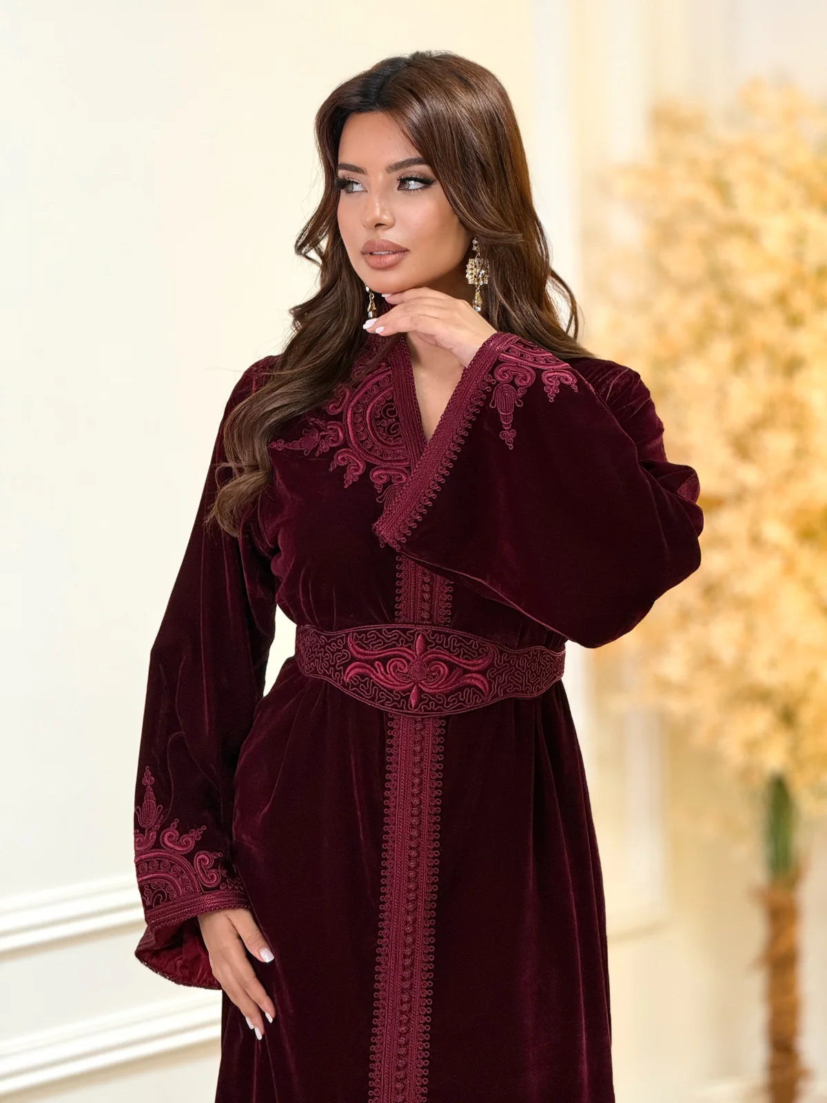 Insaf Bordeaux Kaftan – Robe marocaine artisanale – vue produit 8
