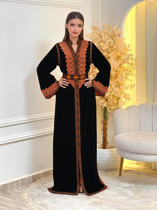 Kinda Noir Kaftan – Robe marocaine artisanale – vue produit 2