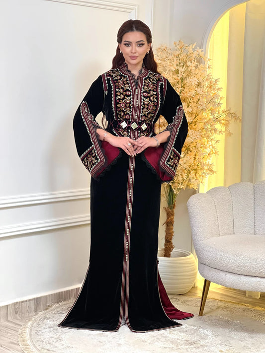 Rajwa Noir Kaftan – Robe marocaine artisanale