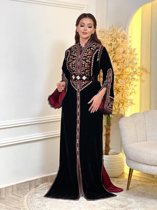 Rajwa Noir Kaftan – Robe marocaine artisanale – vue produit 2