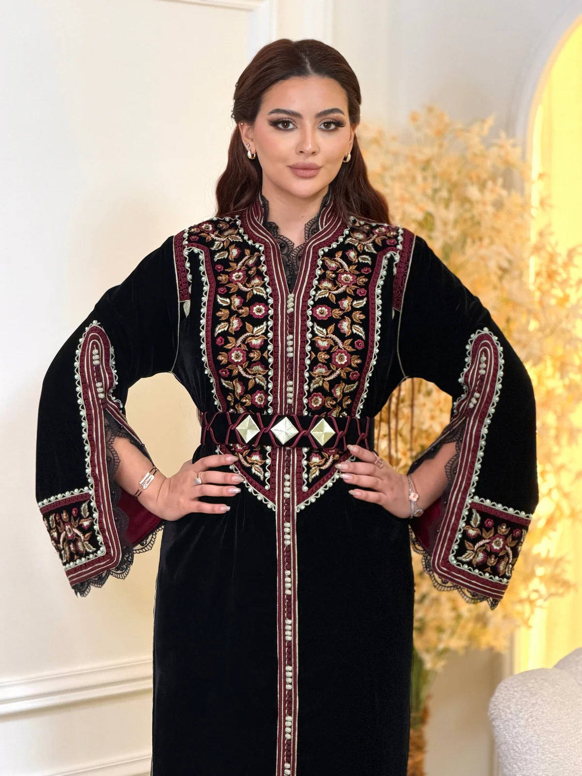 Rajwa Noir Kaftan – Robe marocaine artisanale – vue produit 5