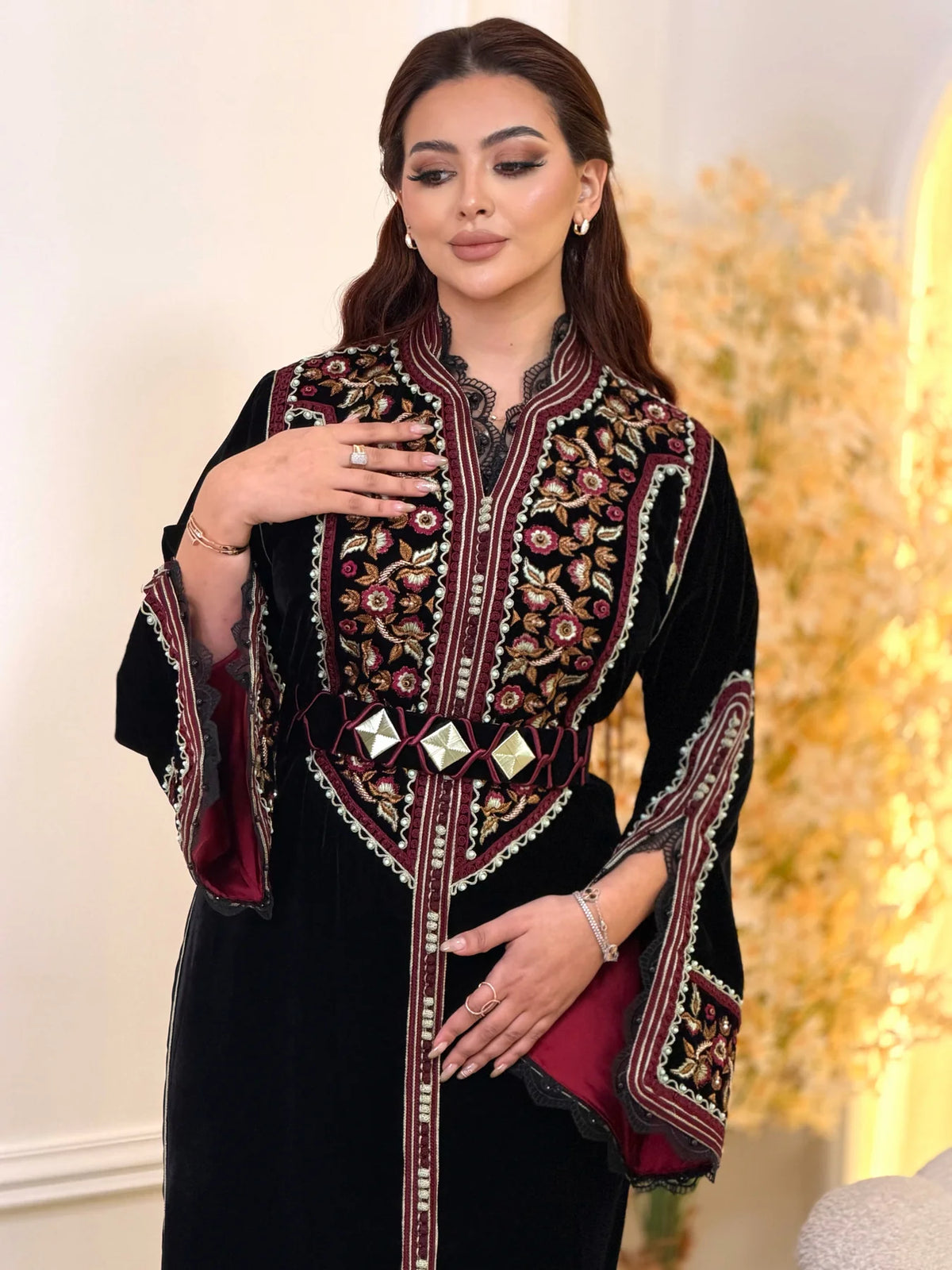 Rajwa Noir Kaftan – Robe marocaine artisanale – vue produit 7