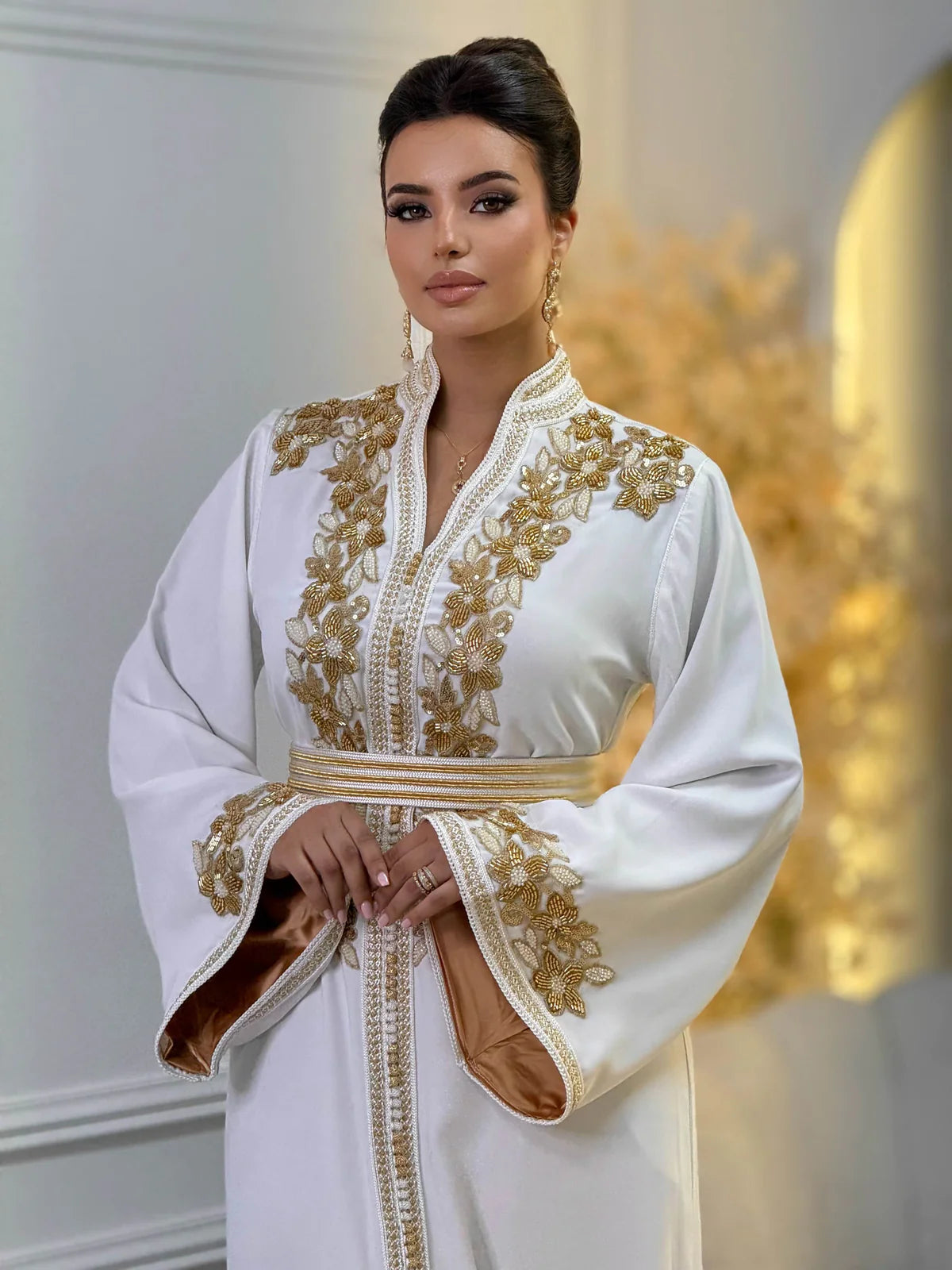 Rihab Blanc Kaftan – Robe marocaine artisanale – vue produit 4