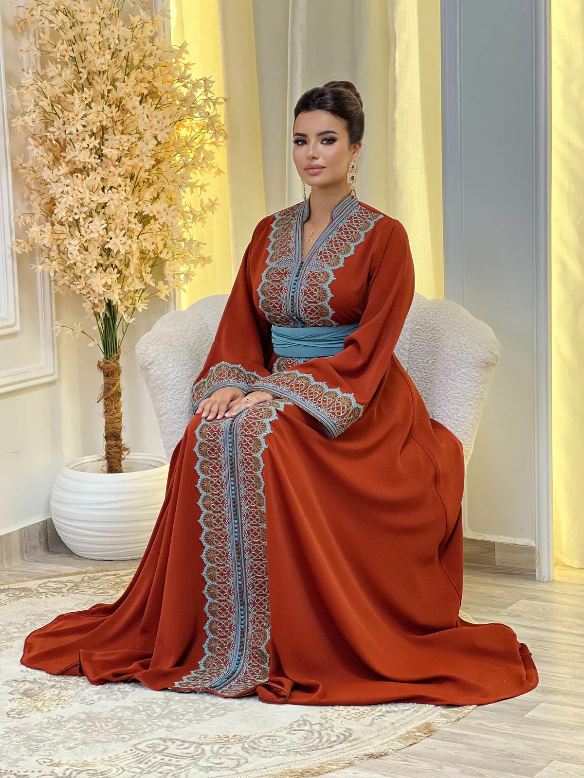 Rawia Rouge Kaftan – Robe marocaine artisanale – vue produit 8